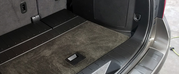 Carpet Cleanin SUV Rear Compartment